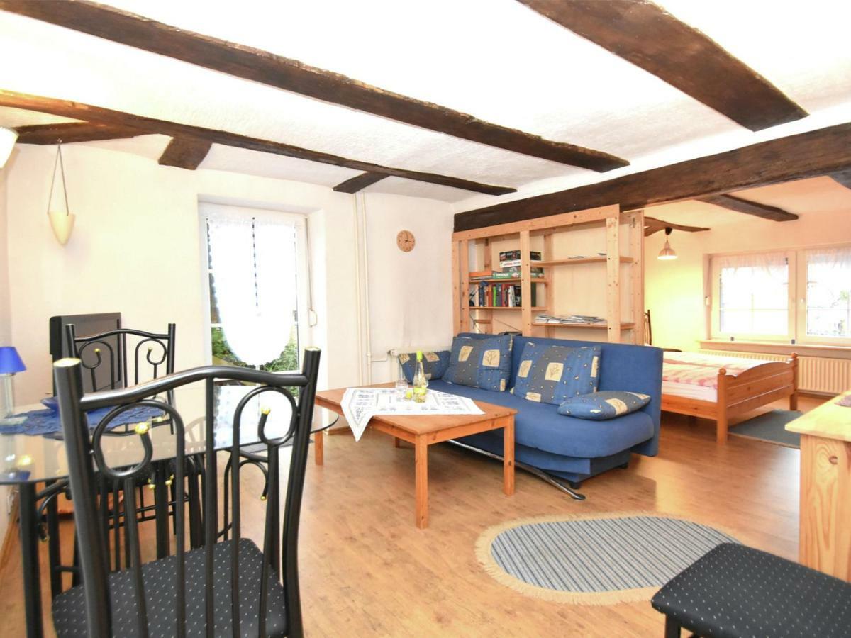 Small Apartment In Hesse With Terrace And Garden Frielendorf Ngoại thất bức ảnh