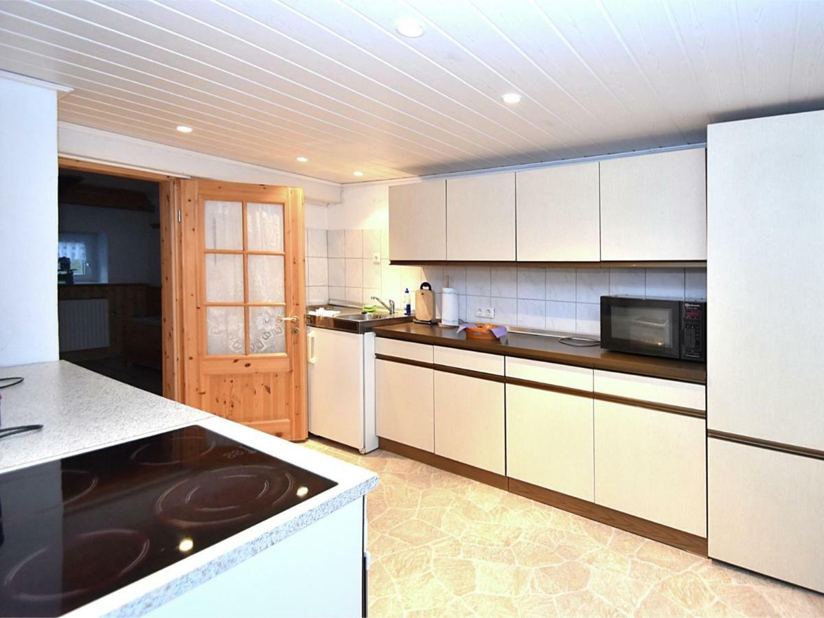 Small Apartment In Hesse With Terrace And Garden Frielendorf Ngoại thất bức ảnh